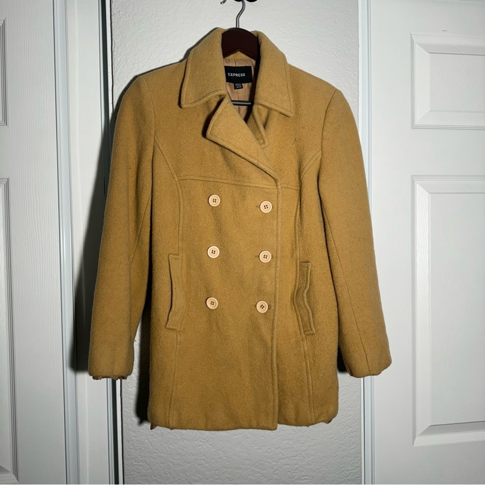 Express • Coat • Wool Blend • Tan/Brown • 9/10 • Winter • Fall